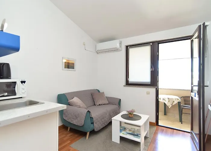 Apartments Drago 589