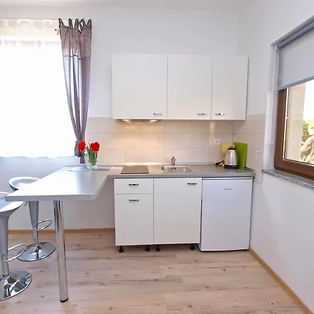 Apartments Drago 589 Apartment Fazana
